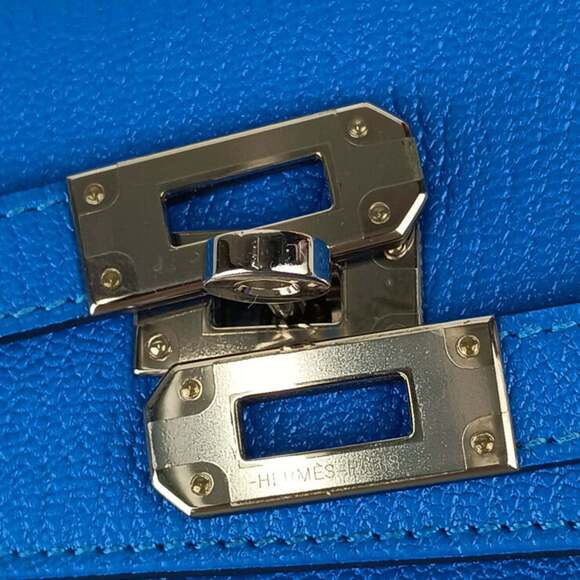 HERMES Kelly Deprien Medium Wallet in Blue Chevre, a women's tri-fold long wa... - Picture 6 of 9